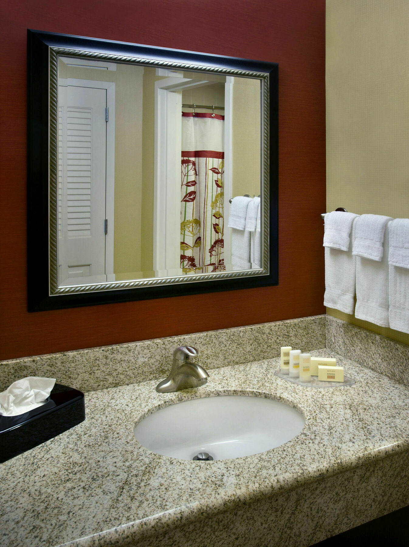 Courtyard By Marriott Pittsburgh Airport Hotel Coraopolis Exterior photo